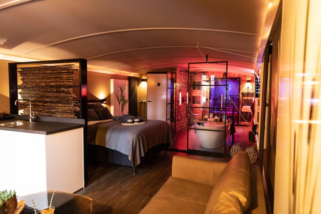 Hotel Wellnessboat De Michiel de Ruyter Groningen Exterior foto